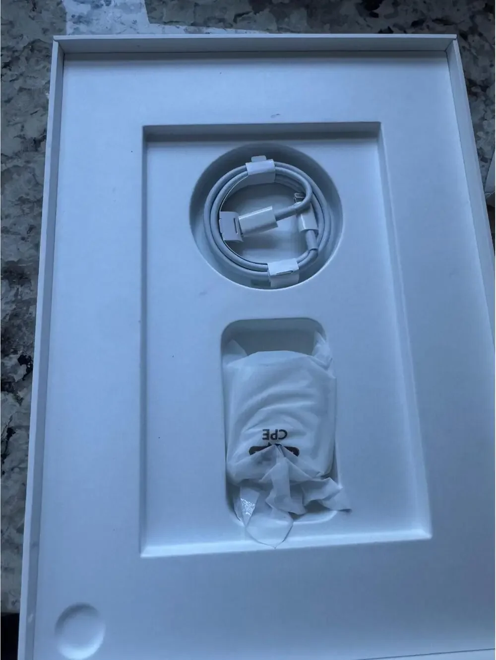 Apple iPad (9th Generation) A2604 64 GB, Wi-Fi + 4G, 10.2